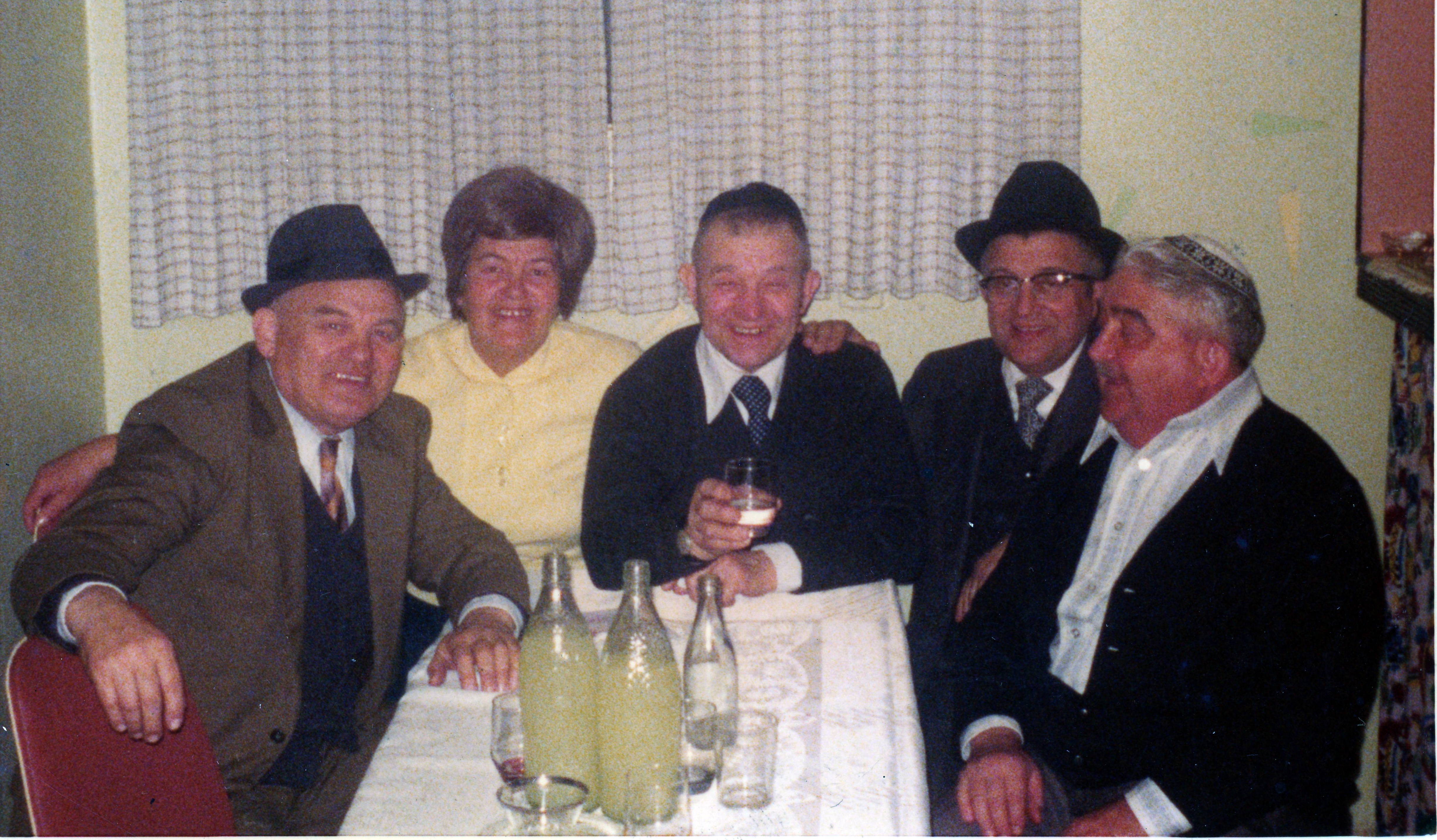  The Katz Survivors: Yitzchak Eizik, Babbie, Lipa, Shiku and Shlomo 