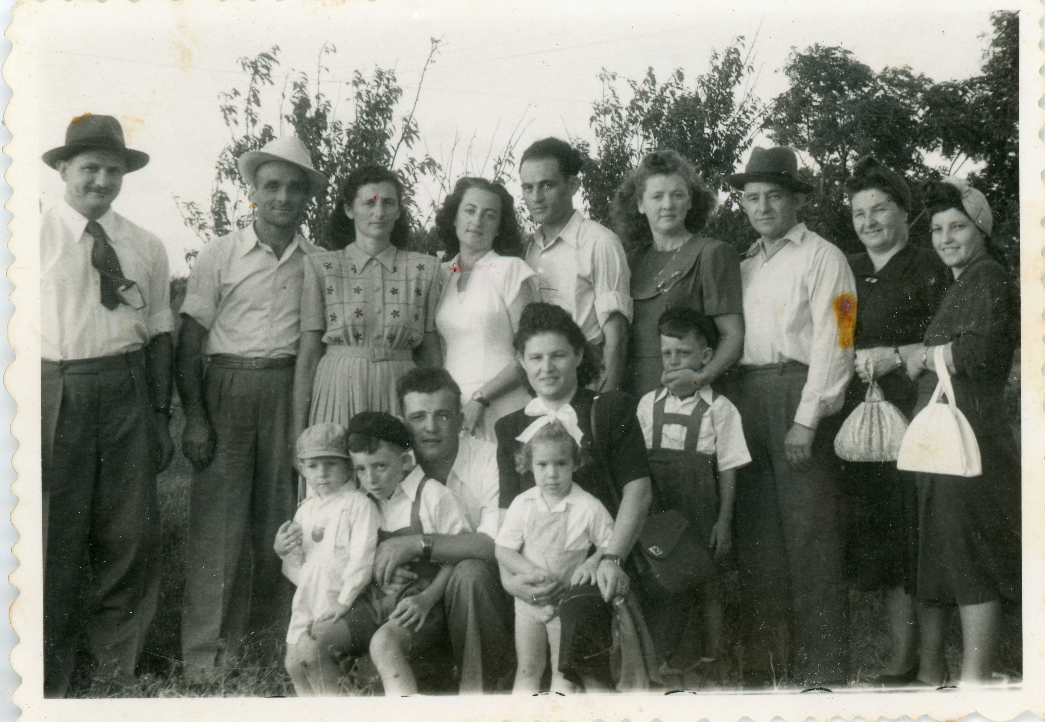  1952 Natanya with the Stern family 