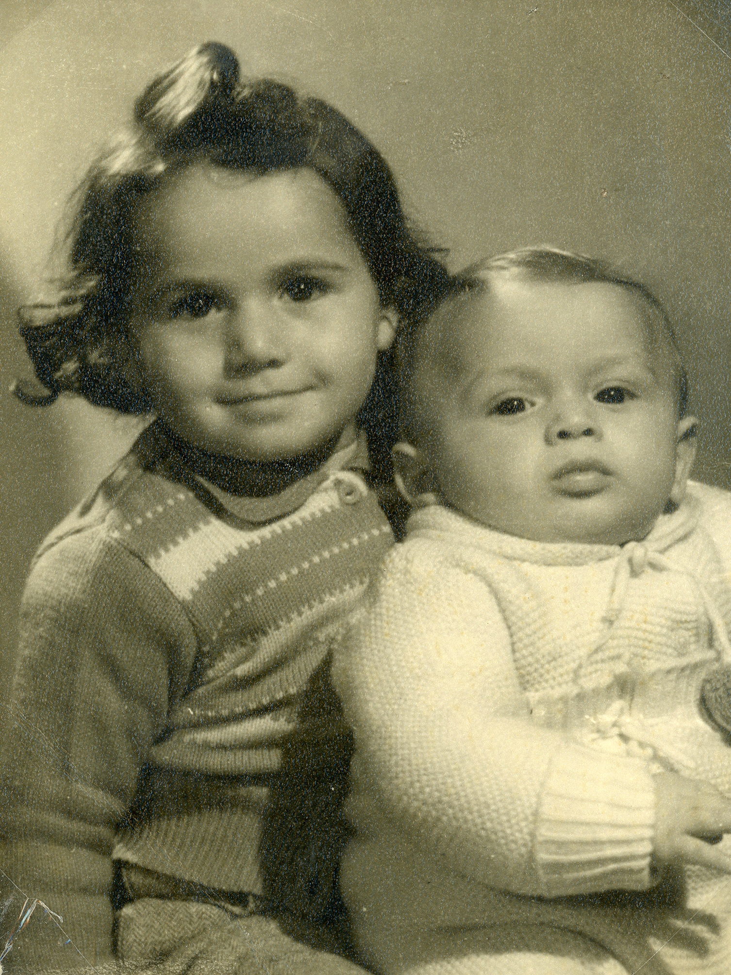  Cousins Chana and Mendi Visel 